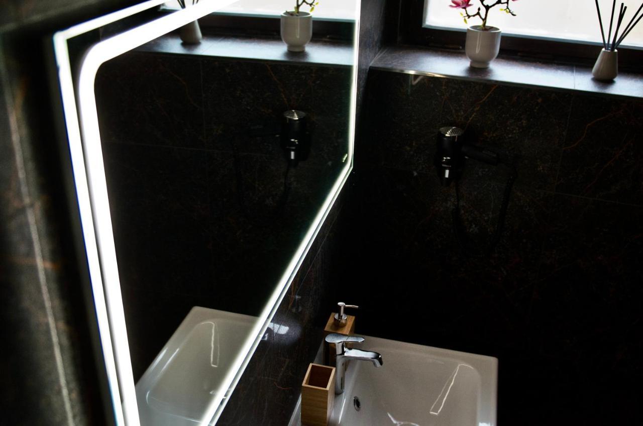 Apartmany Za Divadlem Broumov Dış mekan fotoğraf